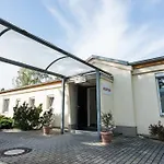 بيت ضيافة Sportpension 3*